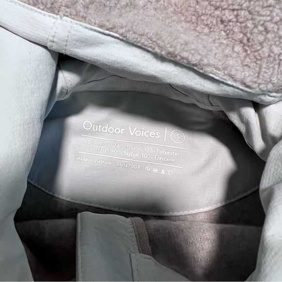 Outdoor Voices MegaFleece 1/2 Zip Hoodie Oatmeal - Picture 5 of 5